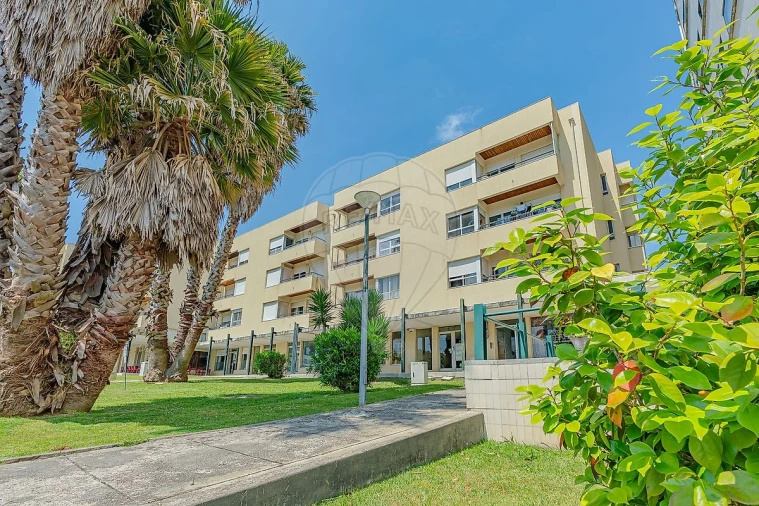Apartamento T3 para Venda em Santa Maria de Lamas Foto 5