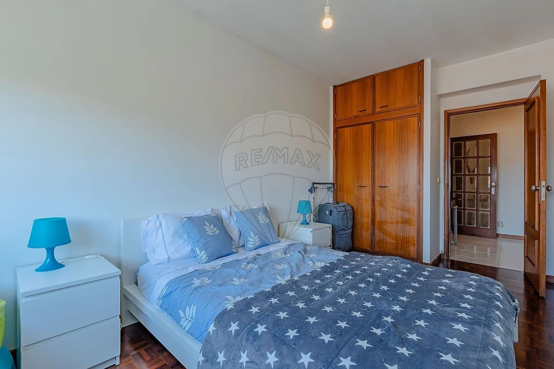 Apartamento T3 para Venda em Santa Maria de Lamas Foto 9