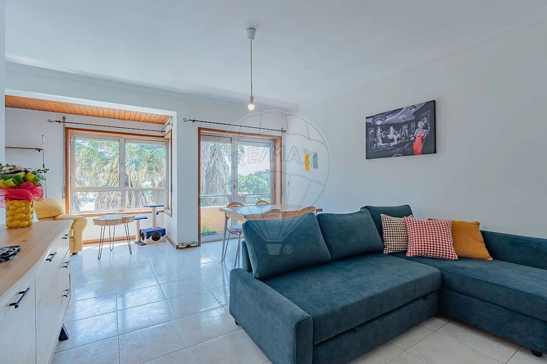 Apartamento T3 para Venda em Santa Maria de Lamas Foto 2