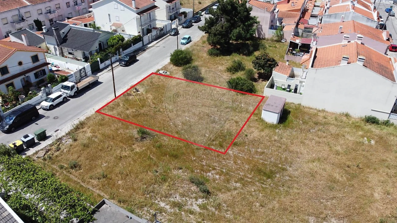 Terreno para Venda em Quinta do Conde Foto 3