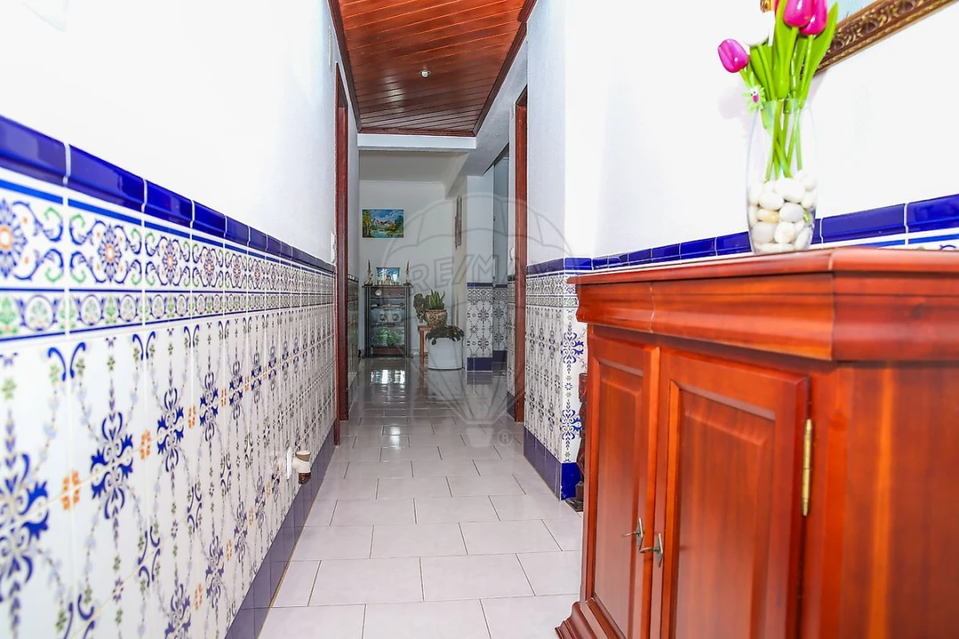 Apartamento T2 para Venda em Santo Quintino Foto 18