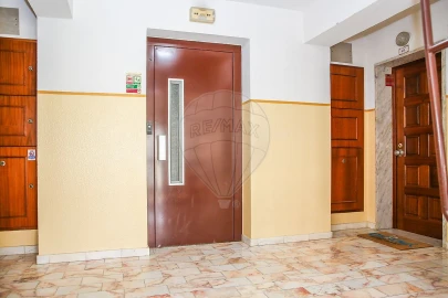 Apartamento T2 para Venda em Santo Quintino