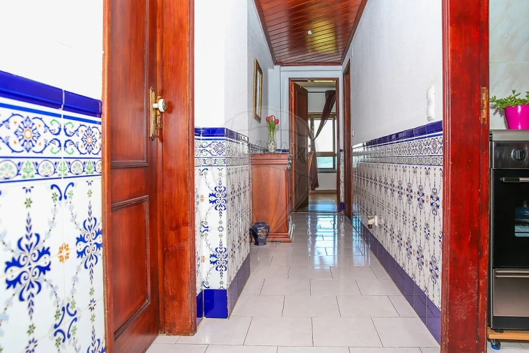 Apartamento T2 para Venda em Santo Quintino Foto 20