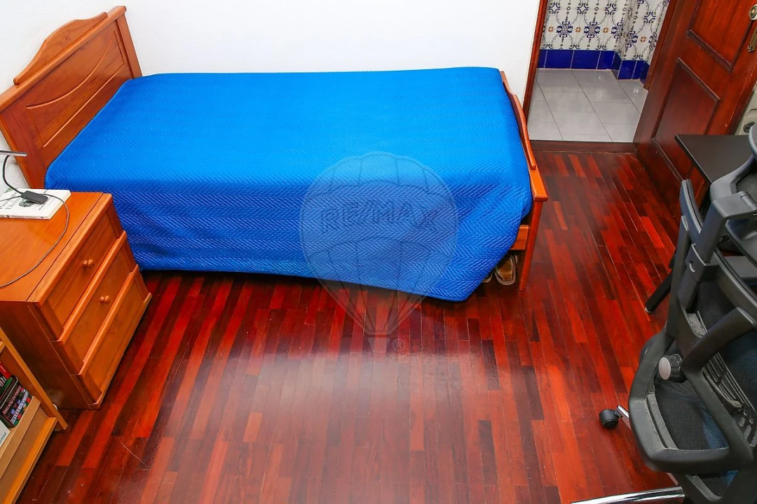 Apartamento T2 para Venda em Santo Quintino Foto 28