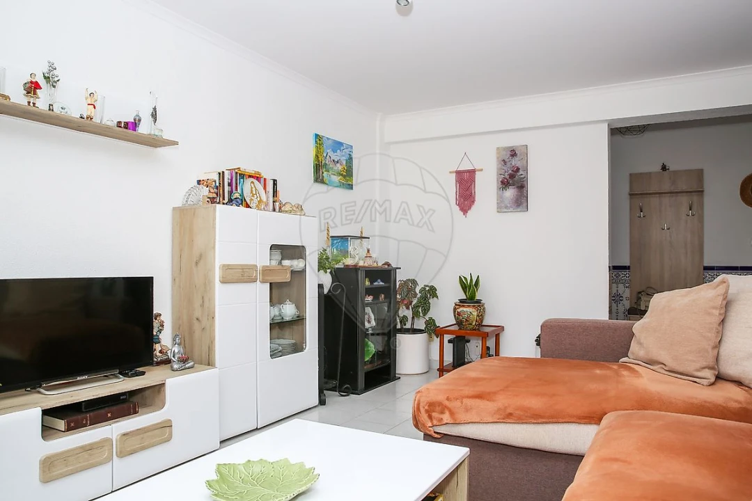 Apartamento T2 para Venda em Santo Quintino Foto 10