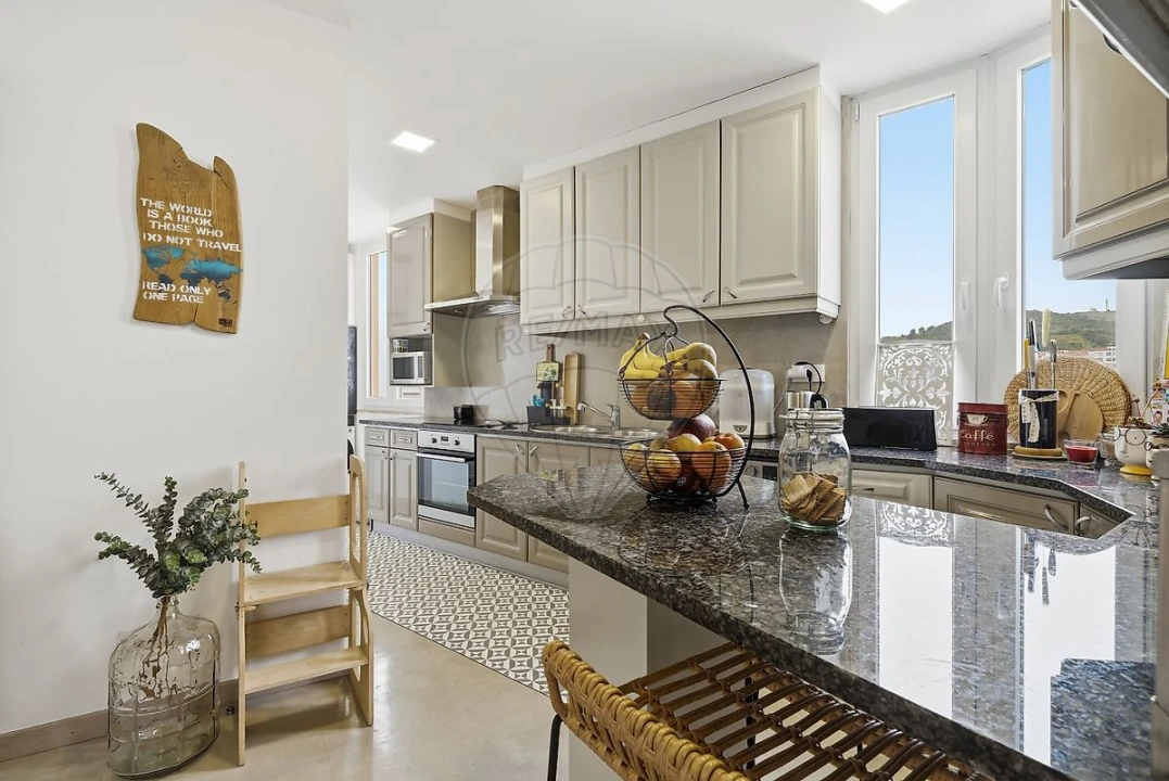 Apartamento T2 para Venda em Santa Maria, São Pedro e Matacães Foto 11