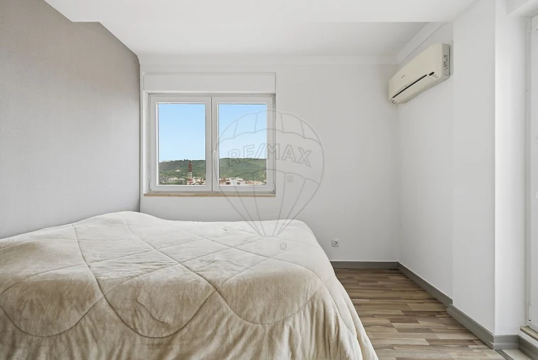 Apartamento T2 para Venda em Santa Maria, São Pedro e Matacães Foto 20