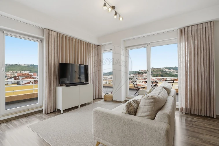 Apartamento T2 para Venda em Santa Maria, São Pedro e Matacães Foto 10