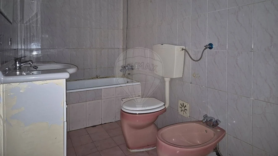 Apartamento T3 para Venda em Rio de Mouro Foto 11