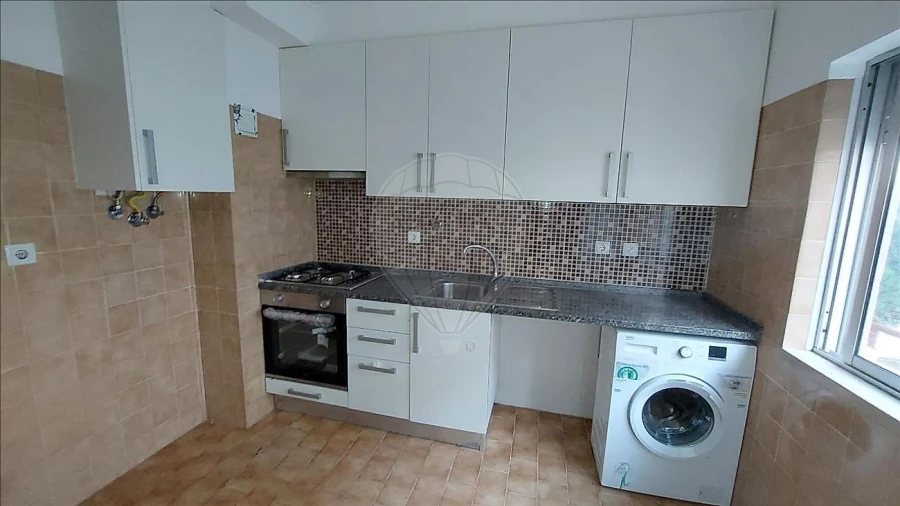 Apartamento T3 para Venda em Rio de Mouro Foto 14