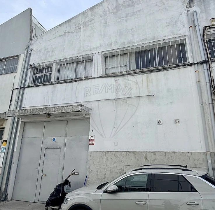 Armazém para Arrendamento em Alfragide Foto 14