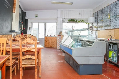 Negócio para Venda em Alenquer (Santo Estêvão e Triana)