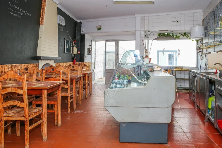 Negócio para Venda em Alenquer (Santo Estêvão e Triana) Foto 10
