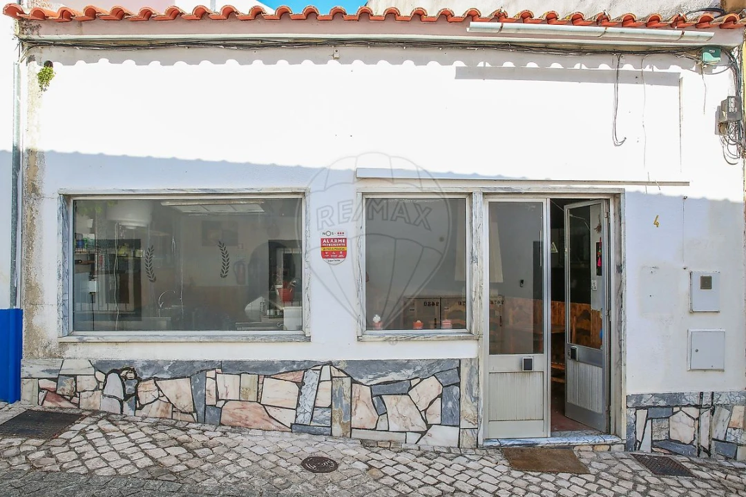 Negócio para Venda em Alenquer (Santo Estêvão e Triana) Foto 2