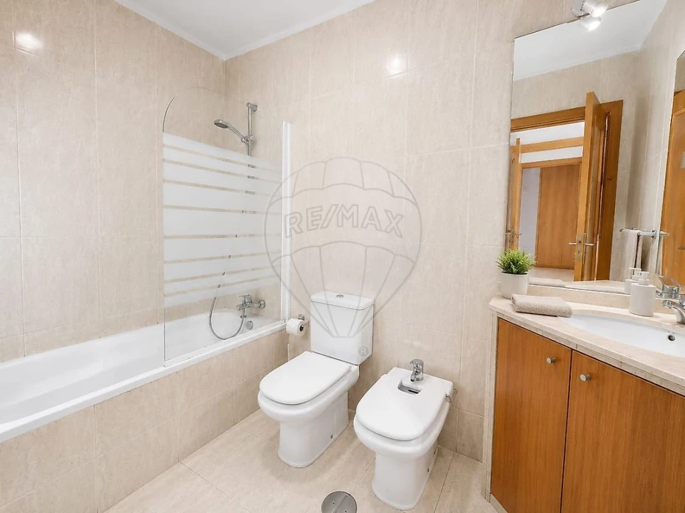Apartamento T2 para Venda em Moreira Foto 14