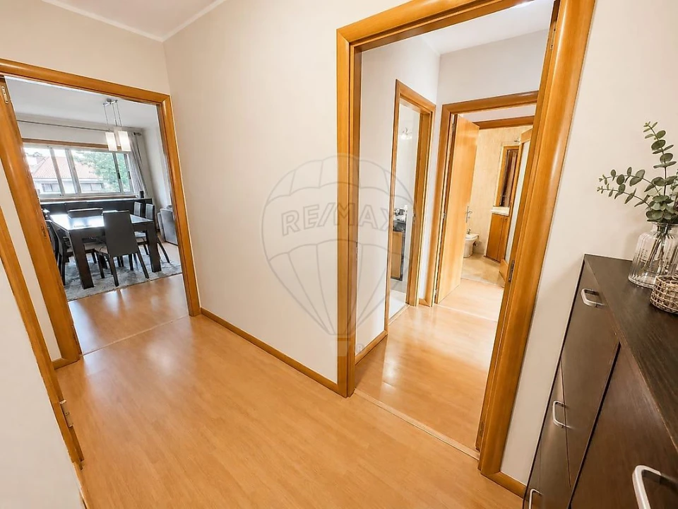 Apartamento T2 para Venda em Moreira Foto 12