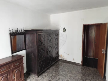 Apartamento T1 para Venda em Azambuja