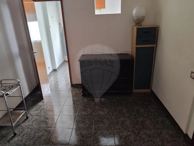 Apartamento T1 para Venda em Azambuja Foto 3