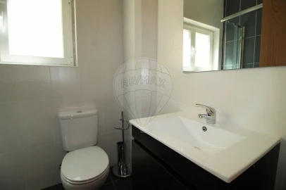 Apartamento T2 para Arrendamento em Vila Franca de Xira