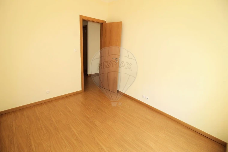 Apartamento T2 para Arrendamento em Vila Franca de Xira Foto 11
