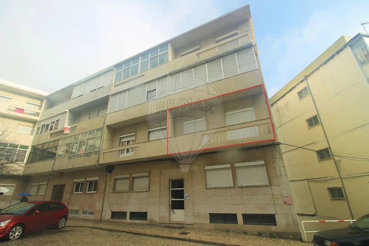 Apartamento T2 para Arrendamento em Vila Franca de Xira