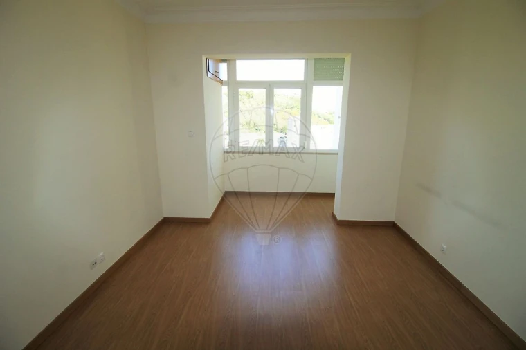 Apartamento T2 para Arrendamento em Vila Franca de Xira Foto 2