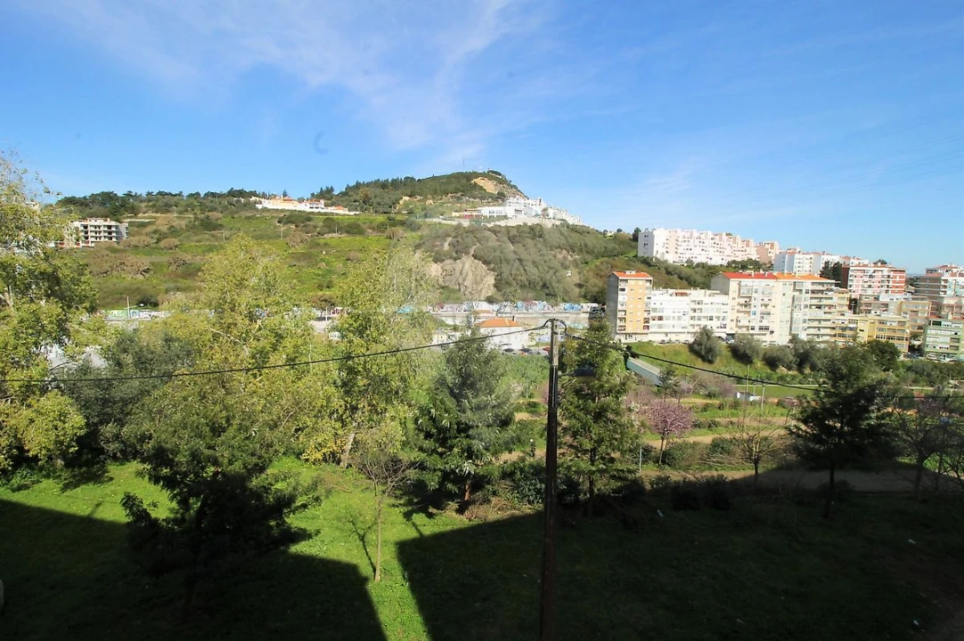 Apartamento T2 para Arrendamento em Vila Franca de Xira Foto 17