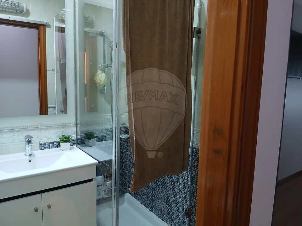 Apartamento T2 para Venda em Aguas Santas Foto 16