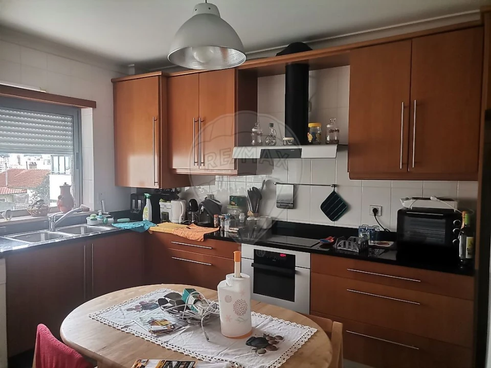 Apartamento T4 para Venda em Buarcos Foto 5