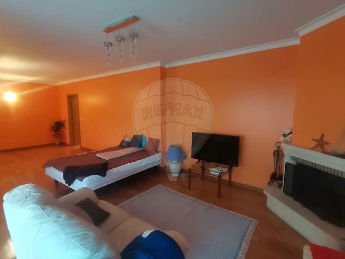 Apartamento T4 para Venda em Buarcos Foto 11
