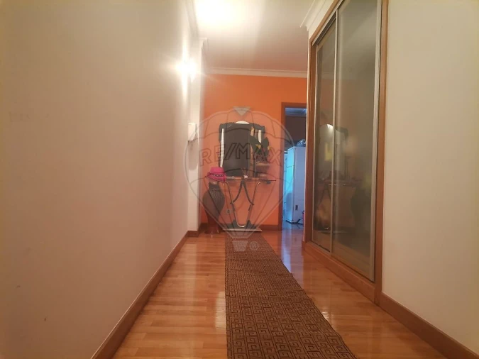 Apartamento T4 para Venda em Buarcos Foto 3