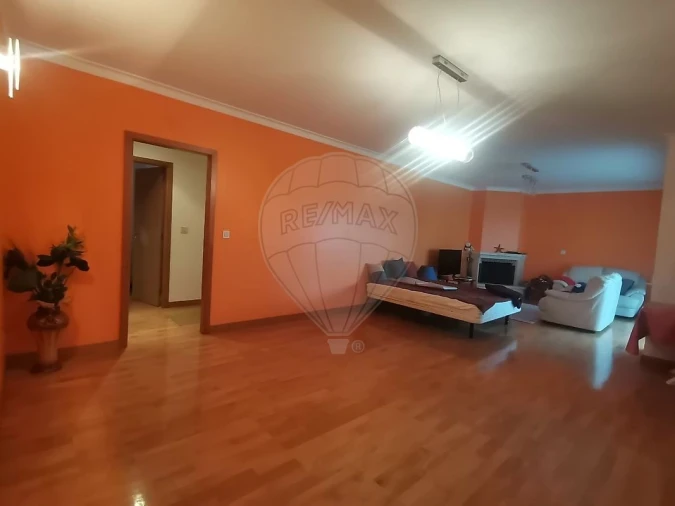Apartamento T4 para Venda em Buarcos Foto 15