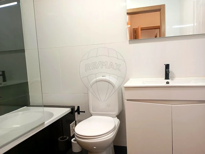 Apartamento T2 para Arrendamento em Tavarede Foto 13