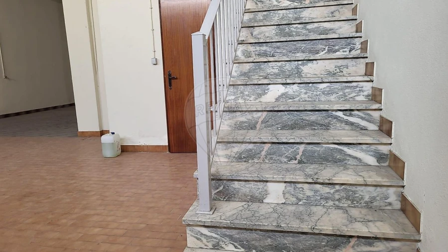 Armazém para Venda em Camarate, Unhos e Apelação Foto 17