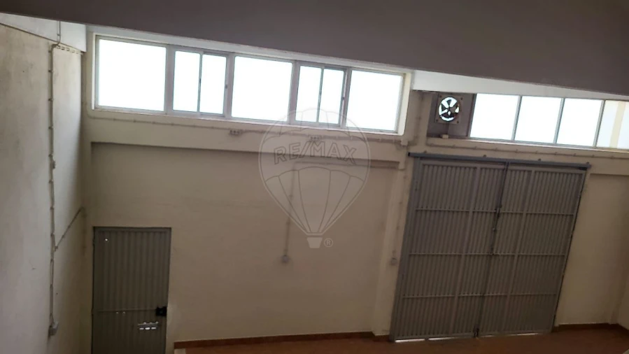 Armazém para Venda em Camarate, Unhos e Apelação Foto 19
