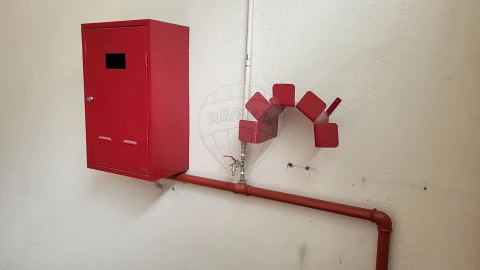 Armazém para Arrendamento em Camarate, Unhos e Apelação