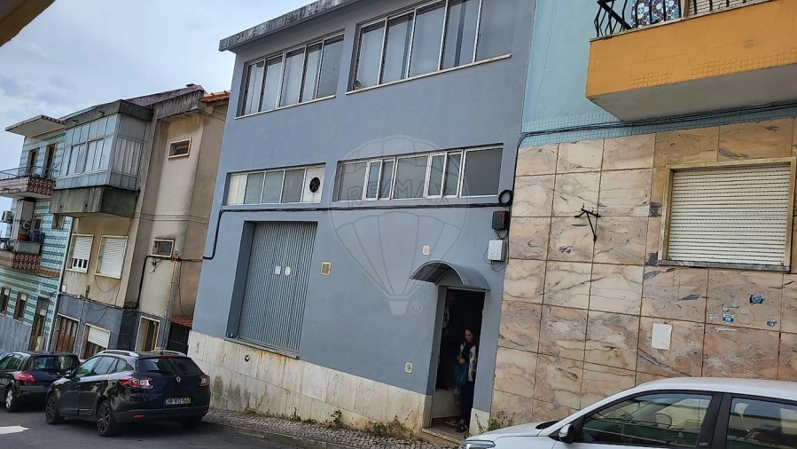 Armazém para Arrendamento em Camarate, Unhos e Apelação Foto 10