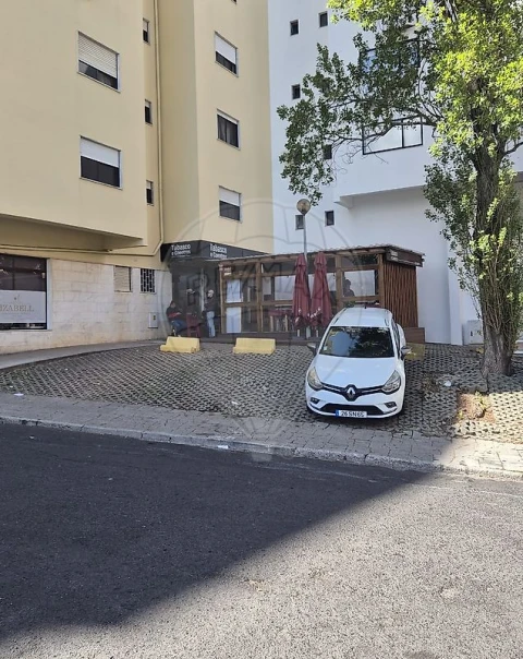 Negócio para Venda em Cacém e São Marcos