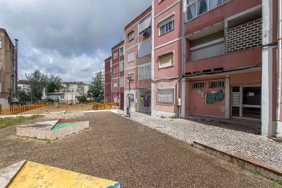Apartamento T2 para Venda em Agualva e Mira-Sintra