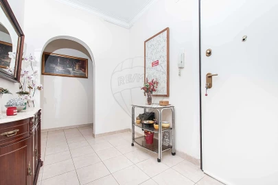 Apartamento T2 para Venda em Agualva e Mira-Sintra