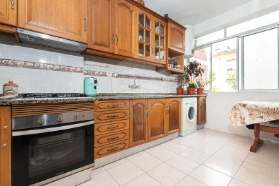 Apartamento T2 para Venda em Agualva e Mira-Sintra