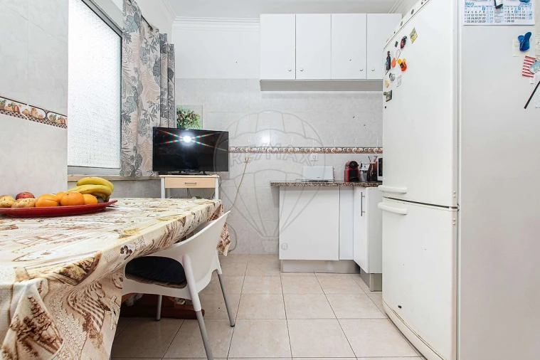 Apartamento T2 para Venda em Agualva e Mira-Sintra Foto 13