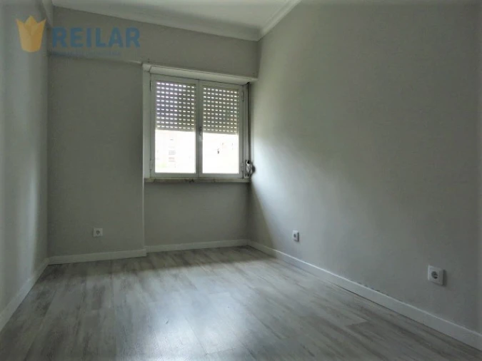 Apartamento T2 para Arrendamento em Santa Iria de Azoia, São João da Talha e Bobadela Foto 9