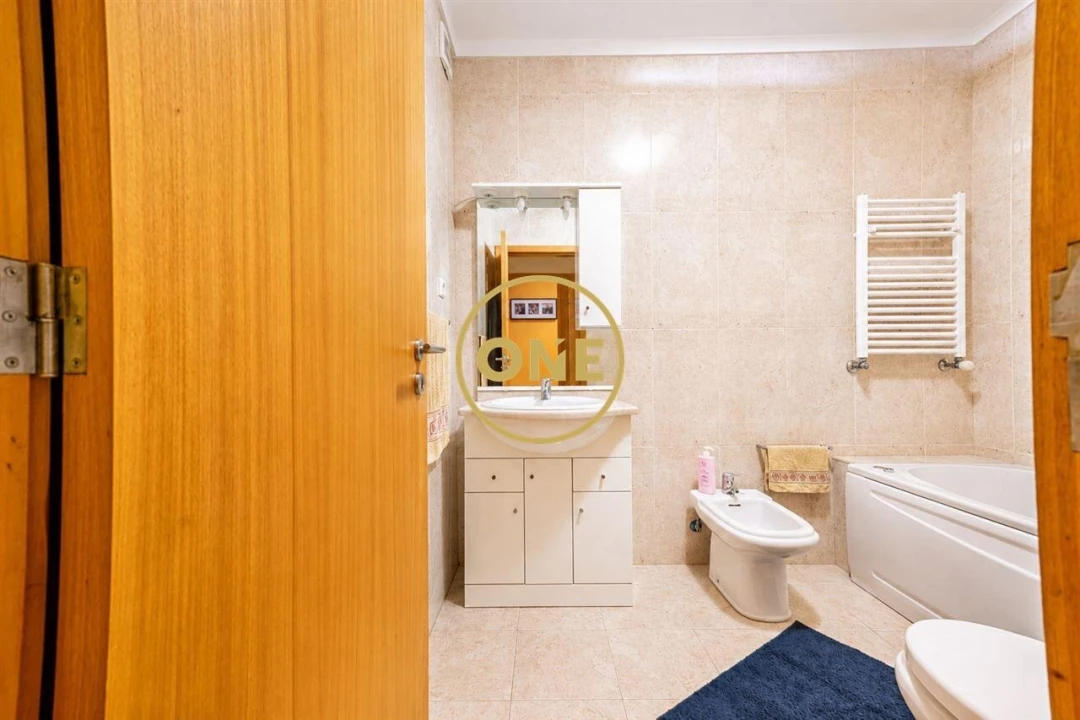 Apartamento T2 para Venda em Mindelo Foto 13