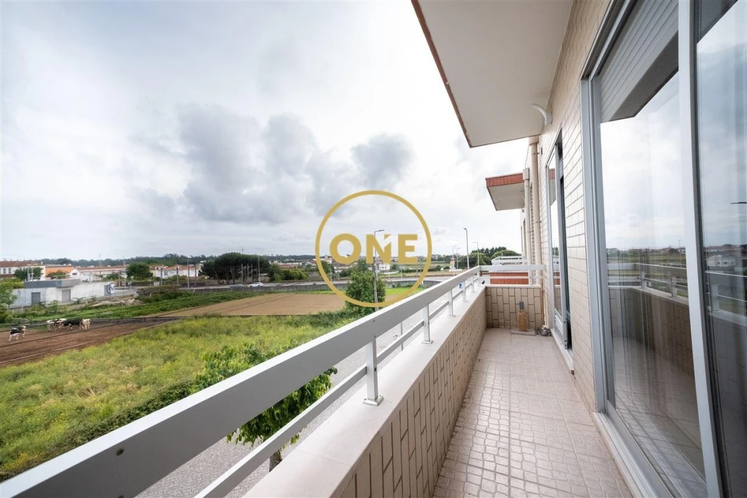 Apartamento T2 para Venda em Mindelo Foto 17