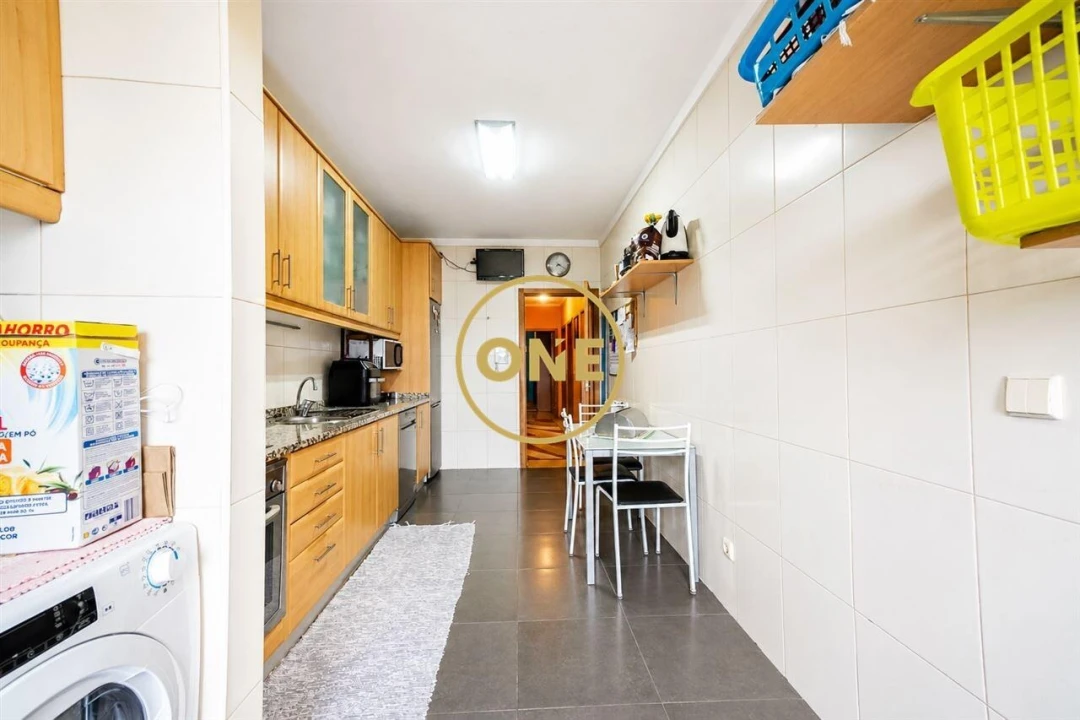 Apartamento T2 para Venda em Mindelo Foto 3
