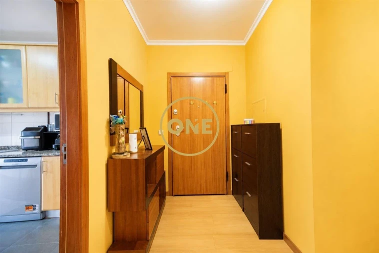 Apartamento T2 para Venda em Mindelo Foto 8
