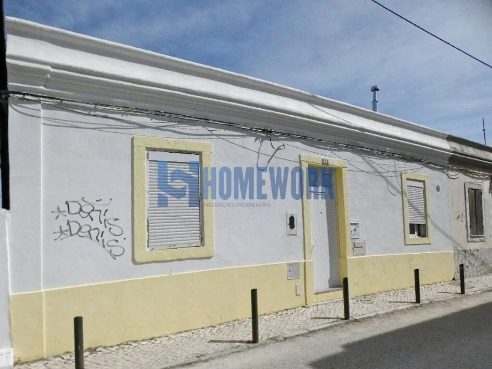 Moradia T1 para Venda em Barreiro e Lavradio Foto 1