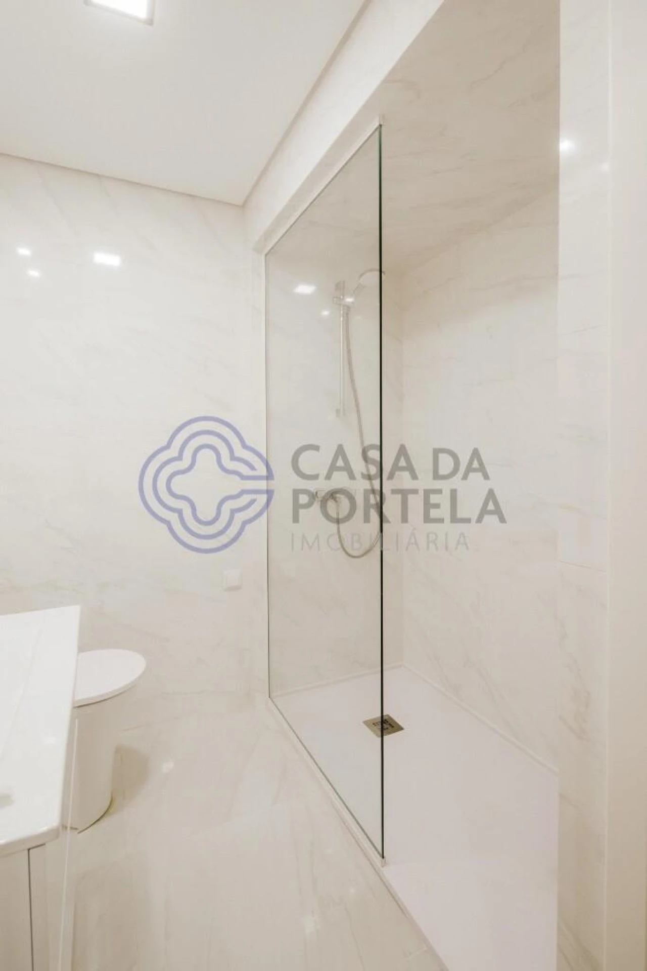 Apartamento T3 para Venda em Benfica Foto 21