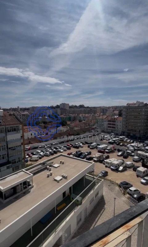 Apartamento T3 para Venda em Benfica